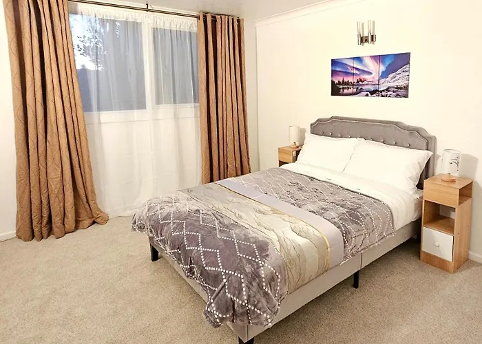Lovely Home 2Br Stay With Free Parking